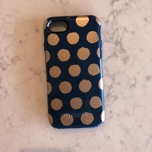 Blue with gold polka dots iPhone 7 case